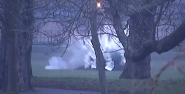 Bomb explosion London park.jpg